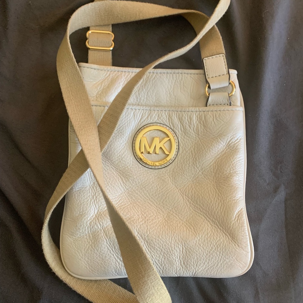 Michael kors crossbody